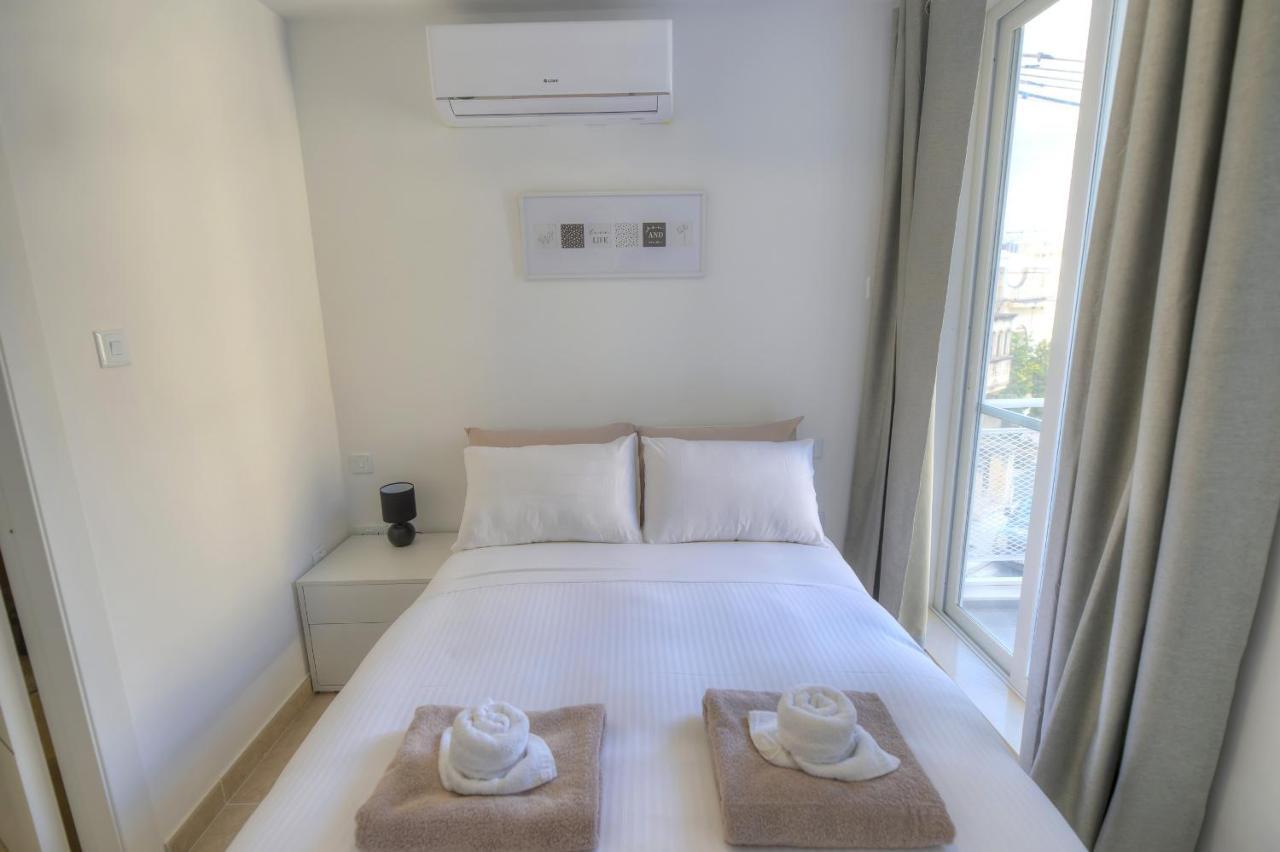 Apartment Brand New And Tastefully Furnished 2 Bedroom Ddif1-2 Gzira